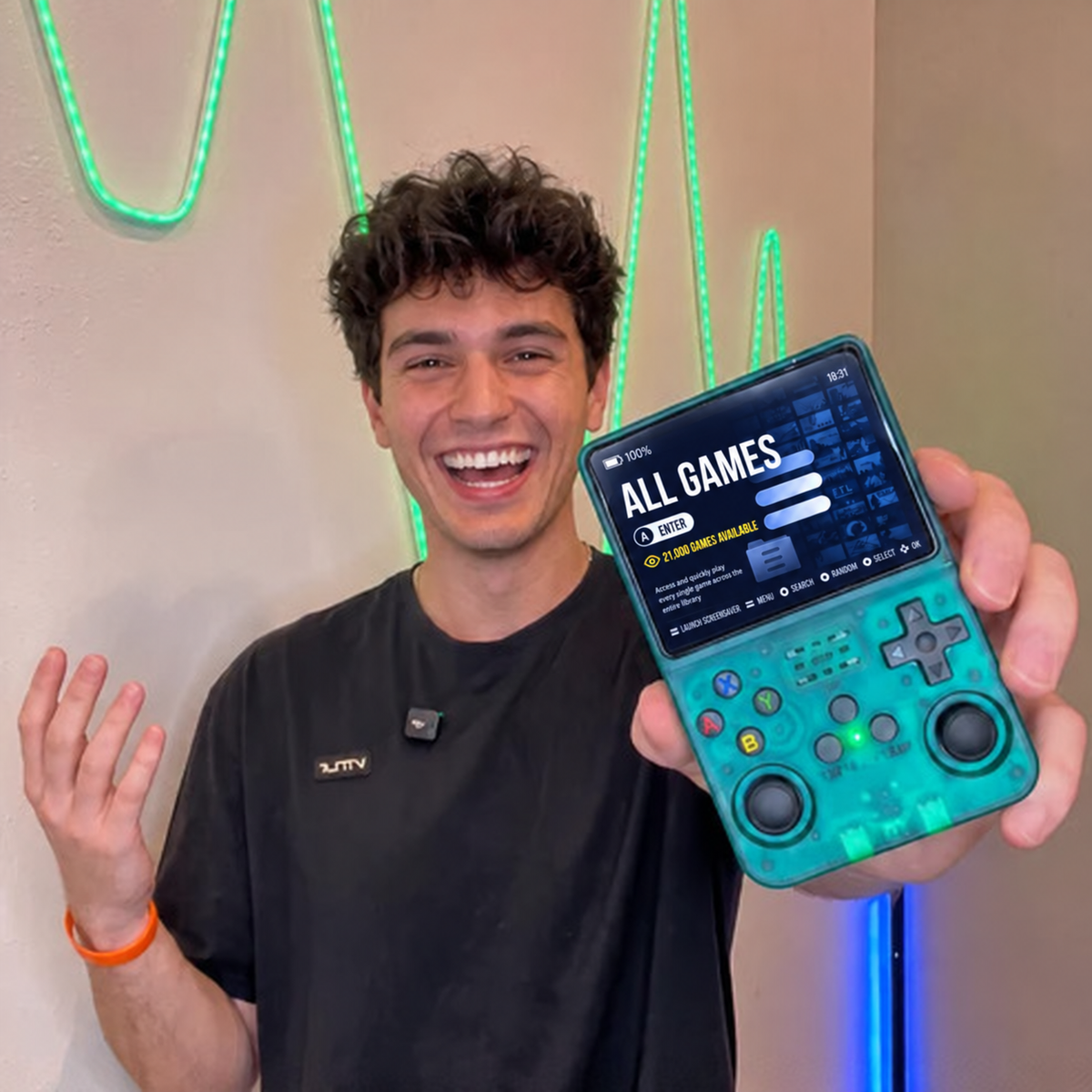 Cardcake Pro 2.0 — R36S Retro Handheld Console